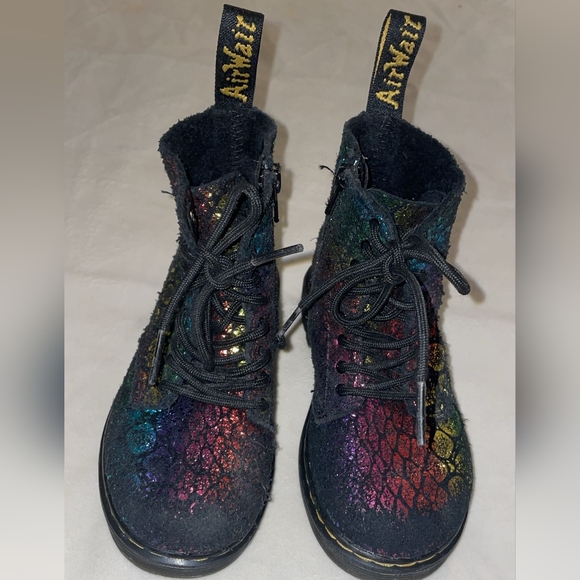 Preloved Kids Dr.Martens unisex size 9 - Picture 4 of 6